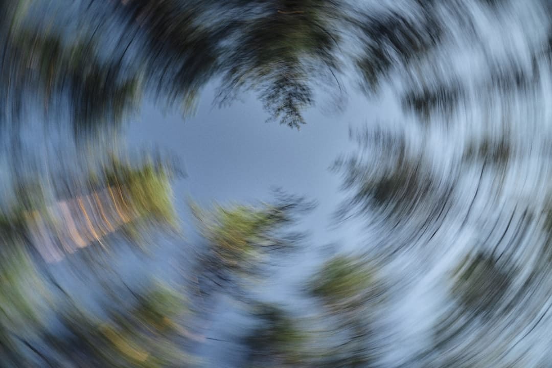 《我是歌手》闭幕，那英凭《像梦相同自在》荣膺歌王